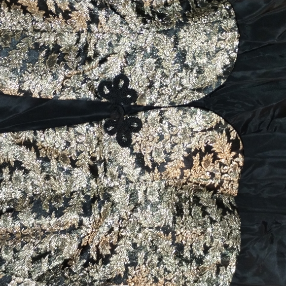 Dress - Picture 3 of 9